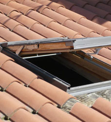 entreprise de toiture 66 pour une pose de velux à Prades